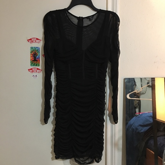 Guess body con dress - Picture 3 of 3